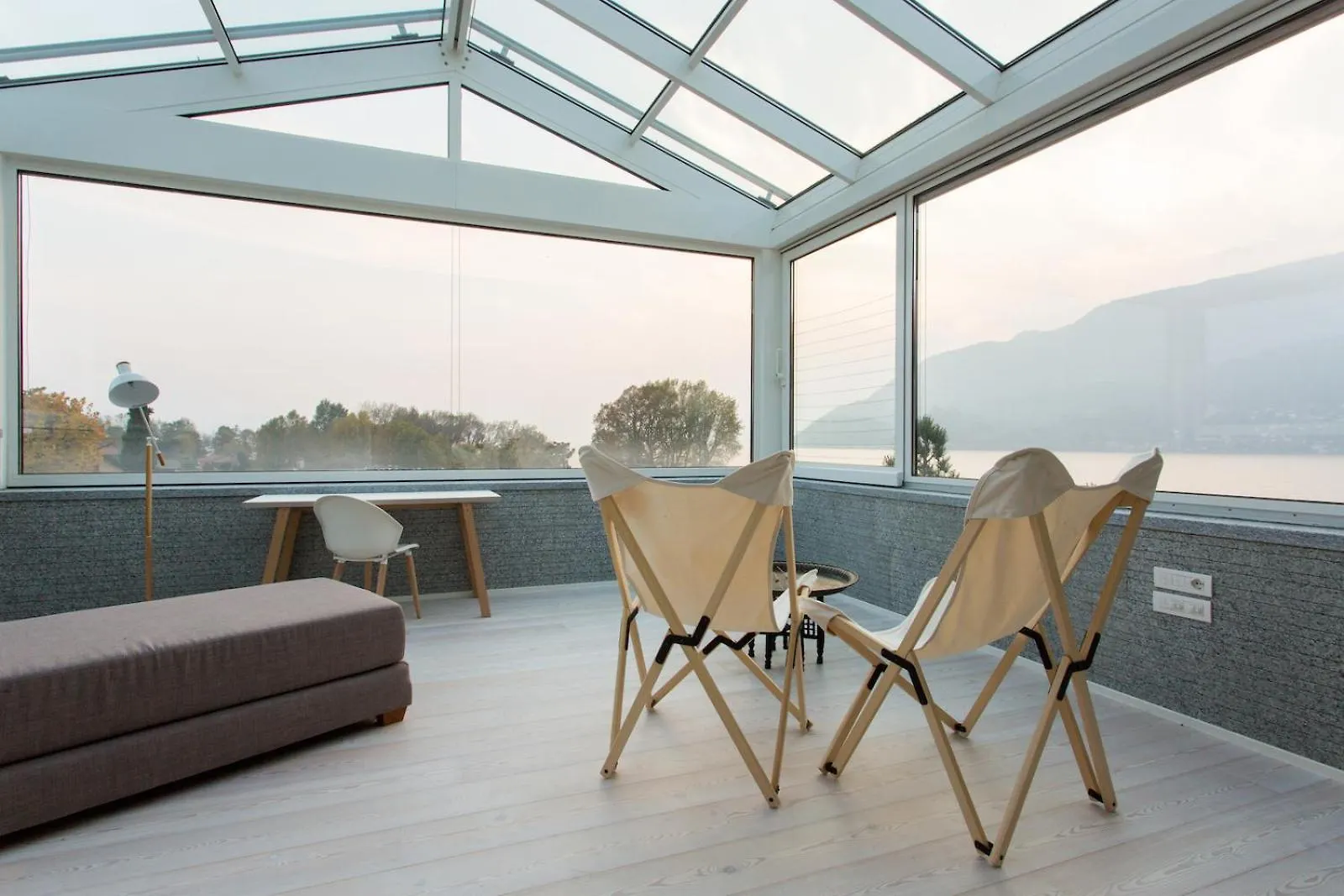 ** Aparthotel Golfo Gabella Lake Resort Maccagno Italia