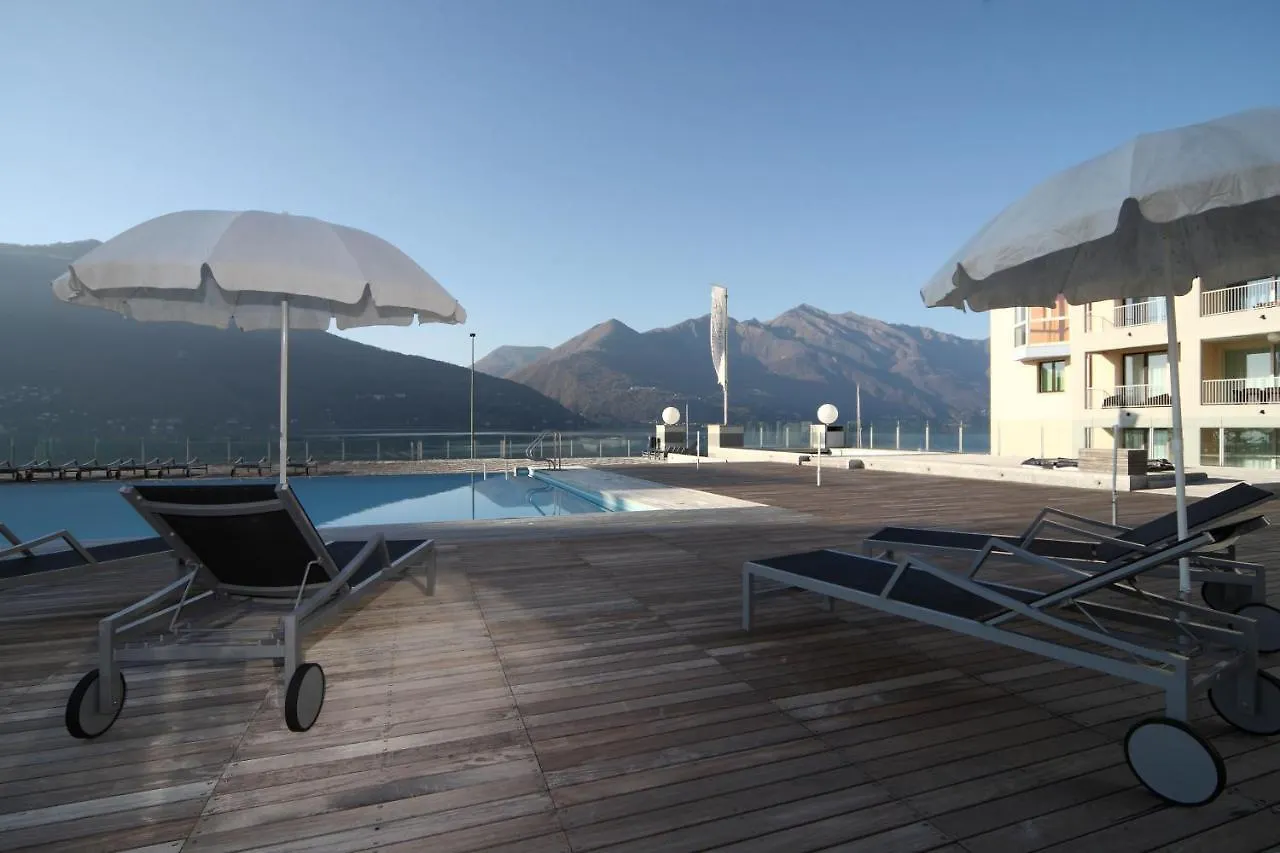 アパートホテル Golfo Gabella Lake Resort Maccagno